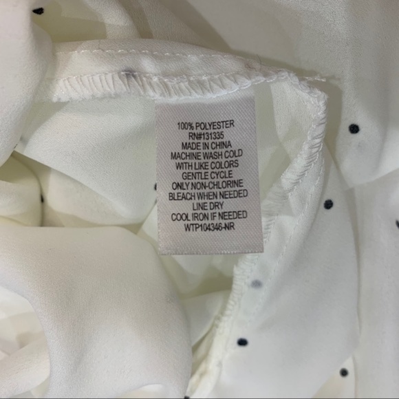 Socialite white/blk Tie Front Blouse - Picture 5 of 6